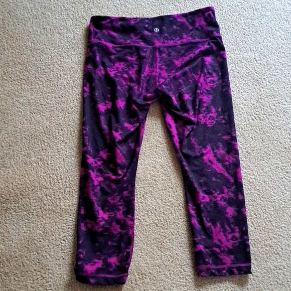 lululemon athletica Pants - Lululemon Capris  8